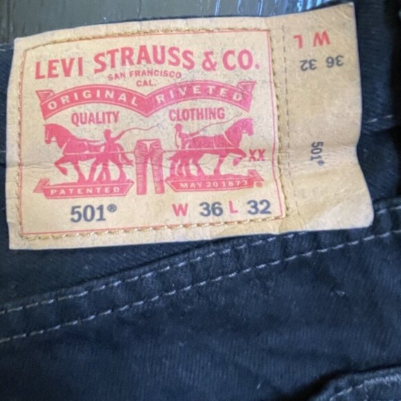 Levis 501 Black Jeans Mens 36 X 32 Regular FIt Casual Dark Wash Travel Vacation - Picture 7 of 13